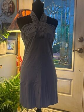 New w Tags - BCBG Generation Halter Dress Size 10, Gray
